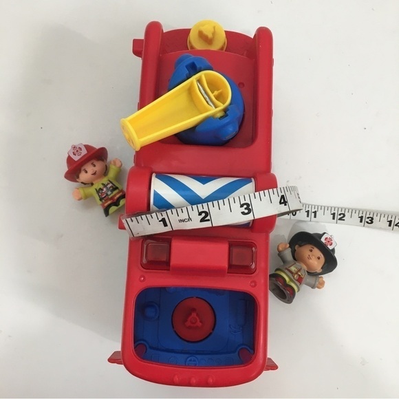 Little People Fisher Price Musical Fire Truck With Working Lights 2 Figures - Picture 12 of 15